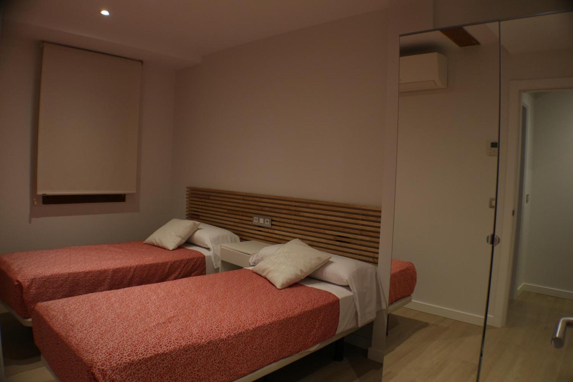 Apartamentos Picos De Europa Santander Exteriör bild