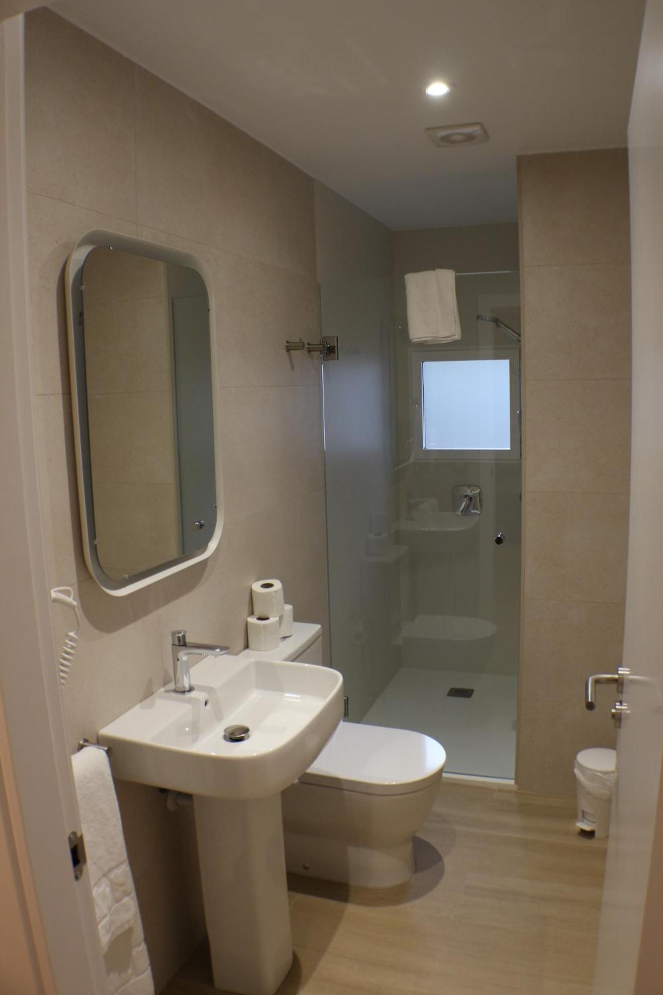 Apartamentos Picos De Europa Santander Exteriör bild